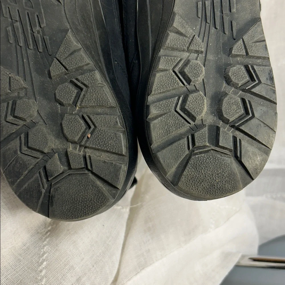 Under Armour leather lace up chukka boots